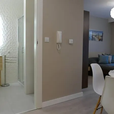 Przy Plazy - 1st Line ريفال