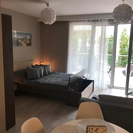 아파트 Przy Plazy - 1st Line 레왈